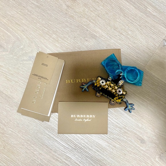 Burberry London England Python Embossed Robot Charm - Picture 3 of 4